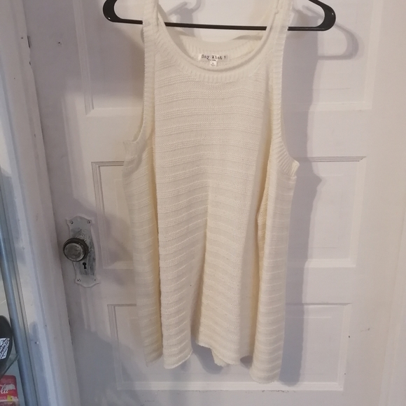 Lightweight Sweater - Picture 2 of 3